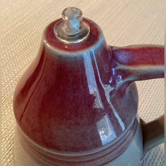 Signed art pottery oil lamp, signed JW - Picture 7 of 8